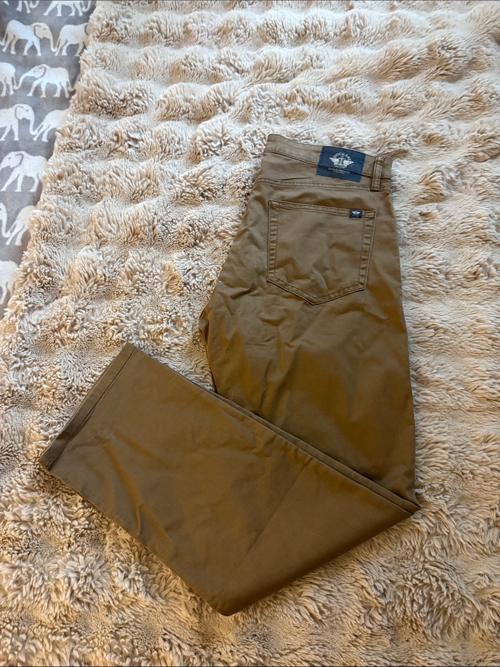 Dockers Men's Chinos Khakis in Olive Brown